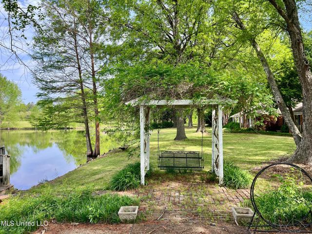 8080 Tchulahoma Road, Southaven, MS 38671