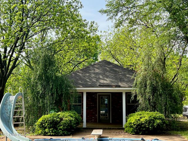 8080 Tchulahoma Road, Southaven, MS 38671