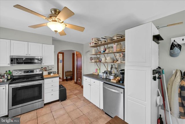 417 S WAYNE ST, Orwigsburg, PA 17961