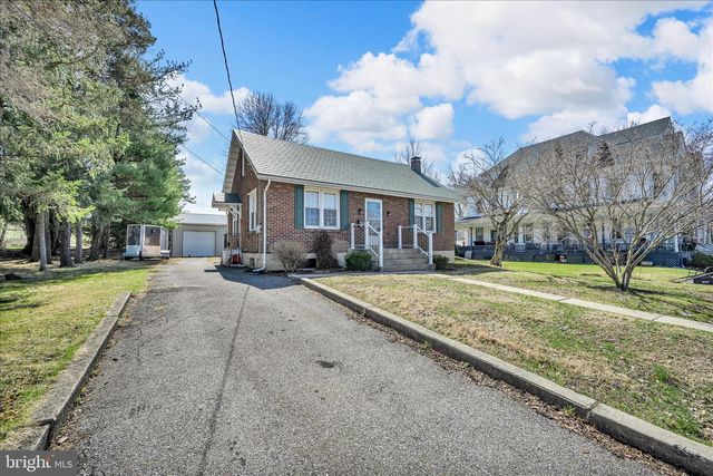 417 S WAYNE ST, Orwigsburg, PA 17961