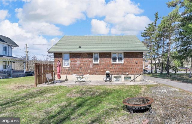 417 S WAYNE ST, Orwigsburg, PA 17961