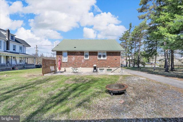 417 S WAYNE ST, Orwigsburg, PA 17961