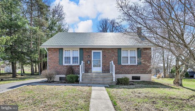 417 S WAYNE ST, Orwigsburg, PA 17961