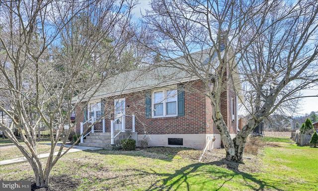 417 S WAYNE ST, Orwigsburg, PA 17961