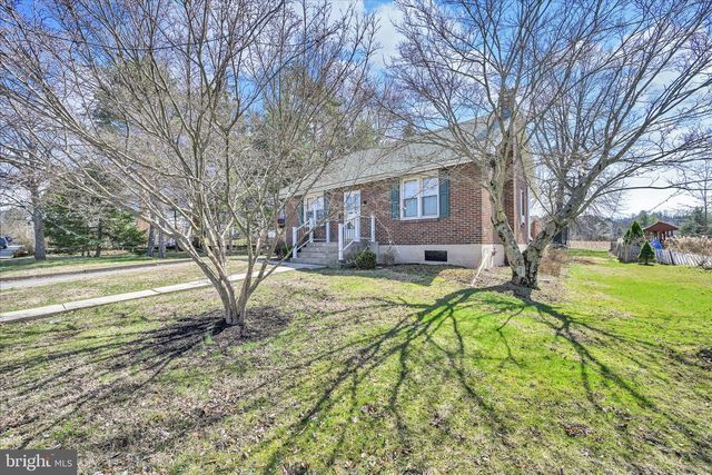 417 S WAYNE ST, Orwigsburg, PA 17961