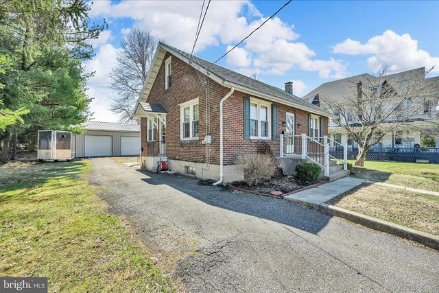 417 S WAYNE ST, Orwigsburg, PA 17961