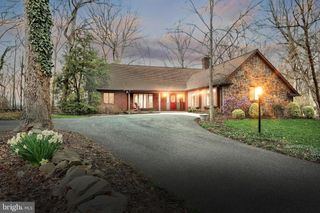 10 WHITE OAK TRL, Gettysburg, PA 17325