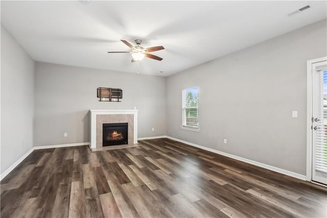7700 N Lawn Avenue N, Kansas City, MO 64119