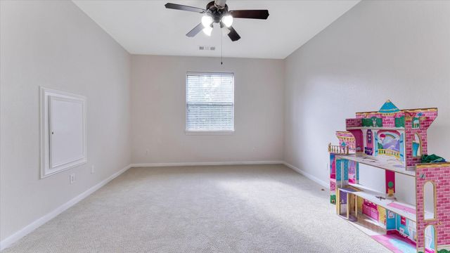 3 N Fair Manor Circle, Spring, TX 77382