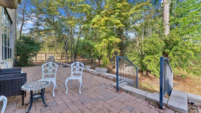 3 N Fair Manor Circle, Spring, TX 77382