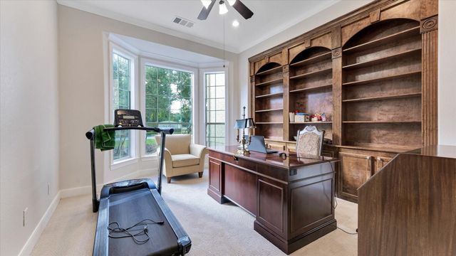 3 N Fair Manor Circle, Spring, TX 77382