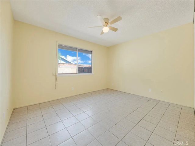1703 E Avenue R3, Palmdale, CA 93550