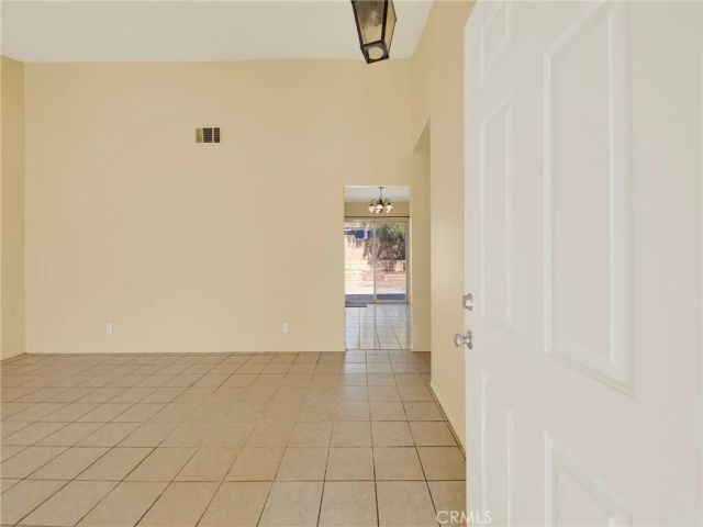 1703 E Avenue R3, Palmdale, CA 93550