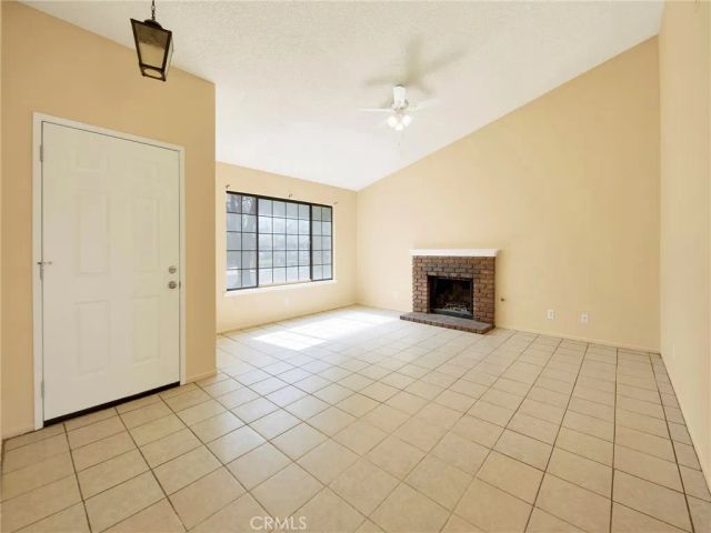 1703 E Avenue R3, Palmdale, CA 93550