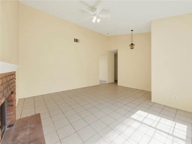 1703 E Avenue R3, Palmdale, CA 93550