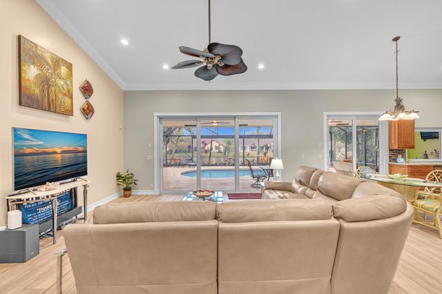 9254 NW 18th Street, Plantation, FL 33322