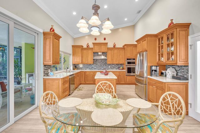 9254 NW 18th Street, Plantation, FL 33322