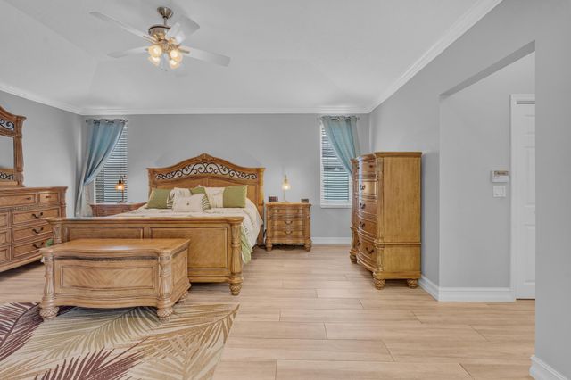 9254 NW 18th Street, Plantation, FL 33322