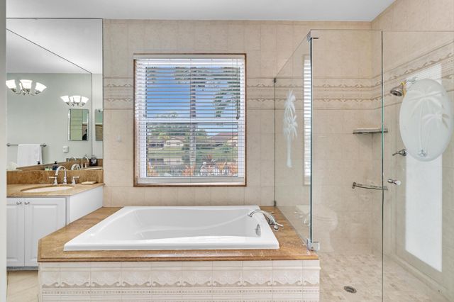 9254 NW 18th Street, Plantation, FL 33322