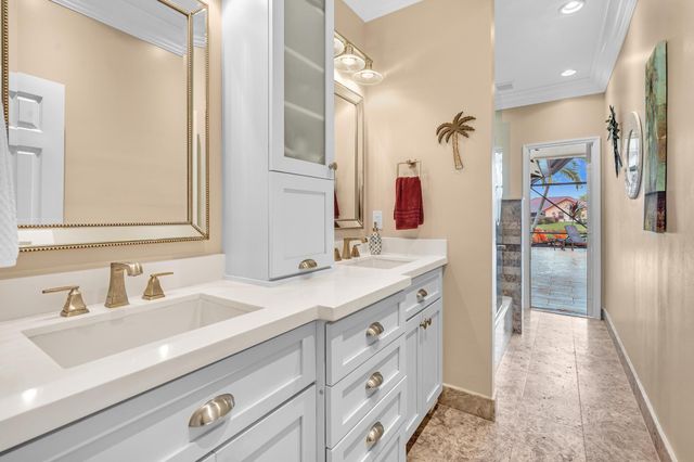 9254 NW 18th Street, Plantation, FL 33322