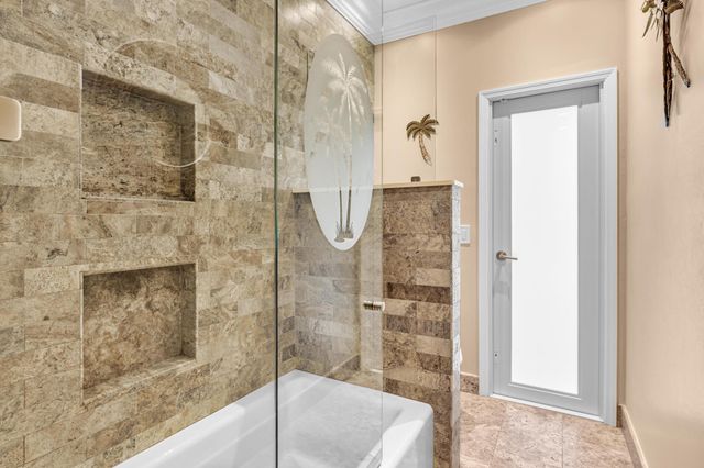 9254 NW 18th Street, Plantation, FL 33322