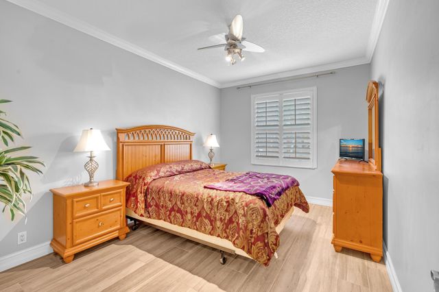 9254 NW 18th Street, Plantation, FL 33322