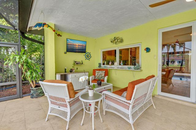 9254 NW 18th Street, Plantation, FL 33322