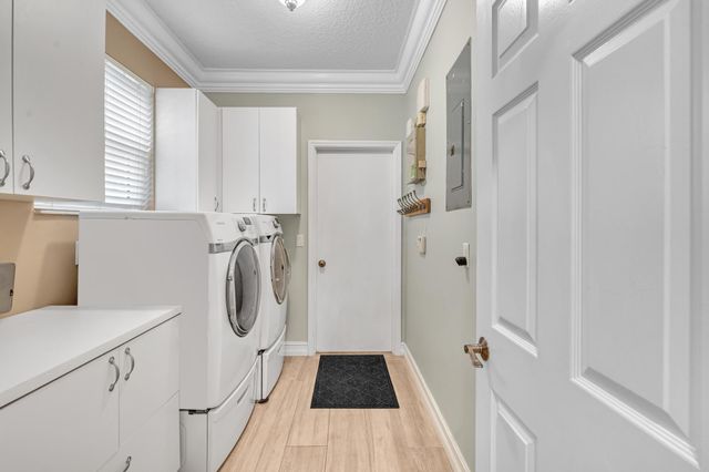 9254 NW 18th Street, Plantation, FL 33322