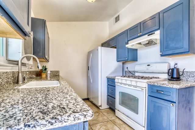 10945 Rome Beauty Drive, California City, CA 93505