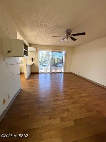 8060 E Broadway Boulevard E110, Tucson, AZ 85710