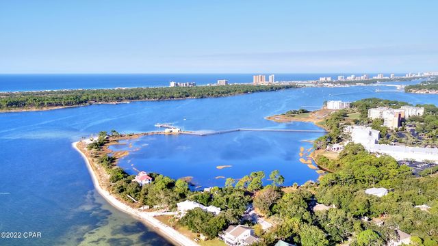 3516 Cottage Cove Lane, Panama City, FL 32408