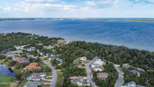 3516 Cottage Cove Lane, Panama City, FL 32408