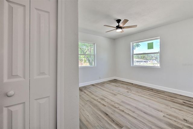 2002 E HANNA AVENUE, Tampa, FL 33610