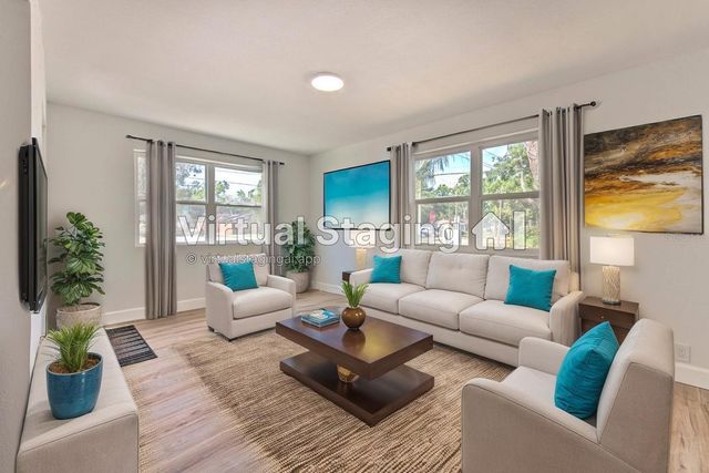 2002 E HANNA AVENUE, Tampa, FL 33610