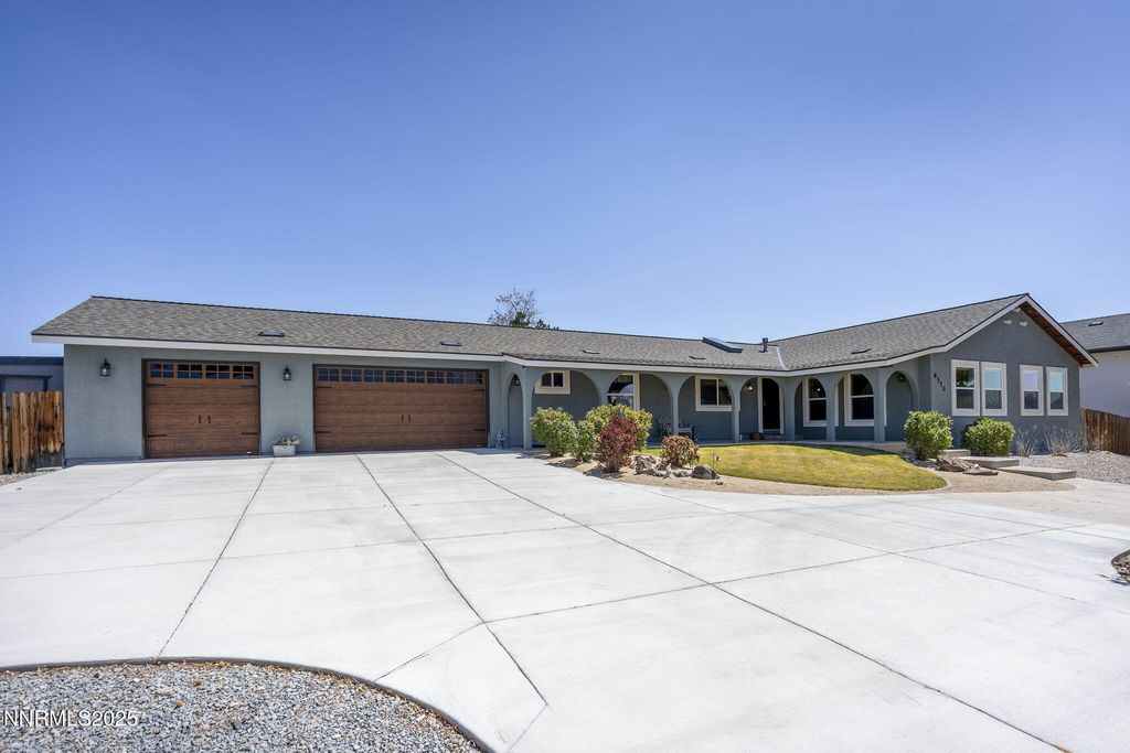 8570 Eaglenest Road, Sparks, NV 89436
