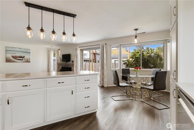 2721 211th Place SW, Lynnwood, WA 98036