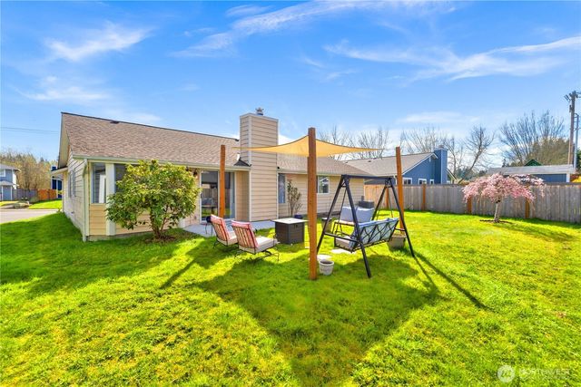 2721 211th Place SW, Lynnwood, WA 98036