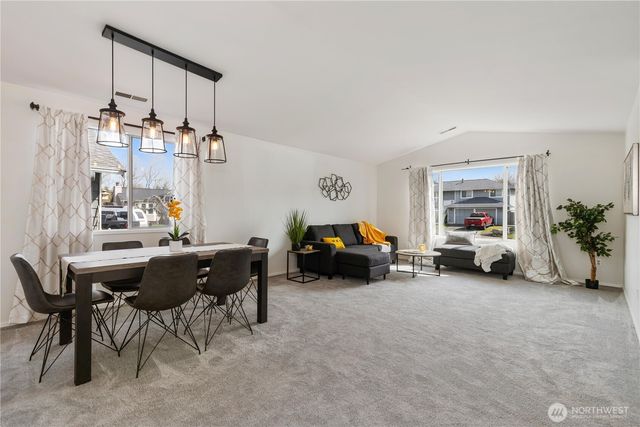 2721 211th Place SW, Lynnwood, WA 98036