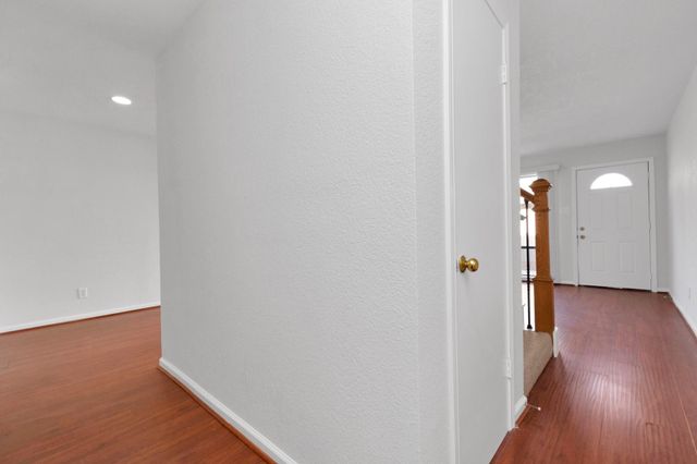 12823 Briarwest Circle, Houston, TX 77077