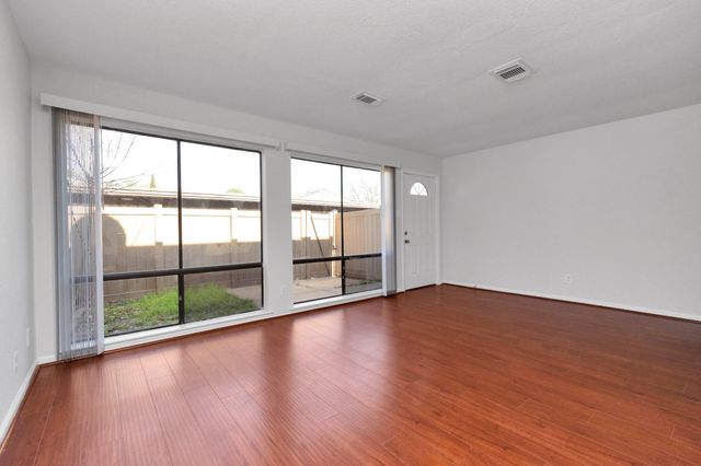 12823 Briarwest Circle, Houston, TX 77077