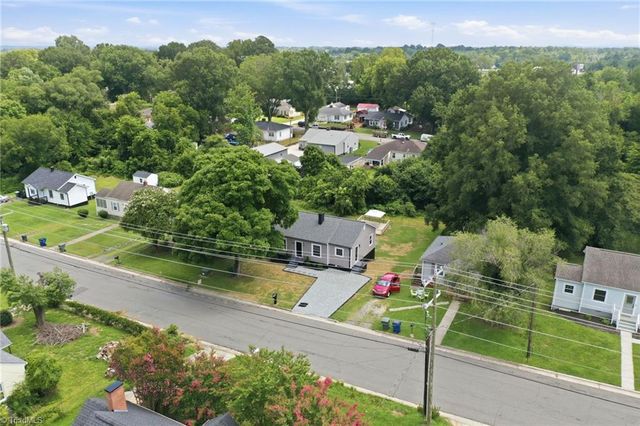402 Gilbreath Street, Graham, NC 27253