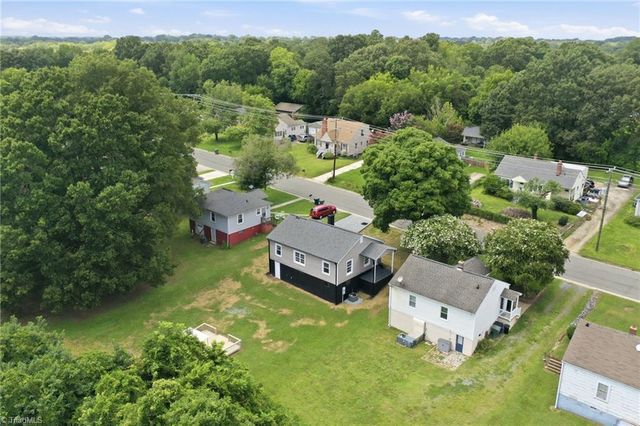 402 Gilbreath Street, Graham, NC 27253