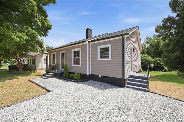 402 Gilbreath Street, Graham, NC 27253