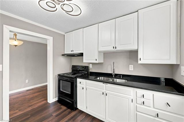 402 Gilbreath Street, Graham, NC 27253