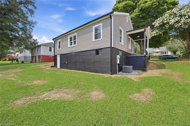 402 Gilbreath Street, Graham, NC 27253