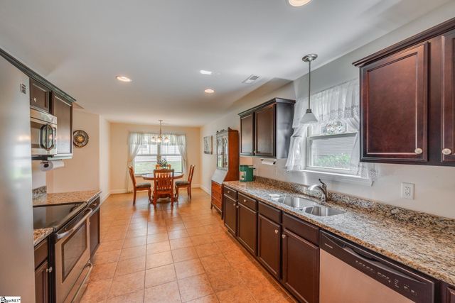 154 Rockcrest Drive, Taylors, SC 29687