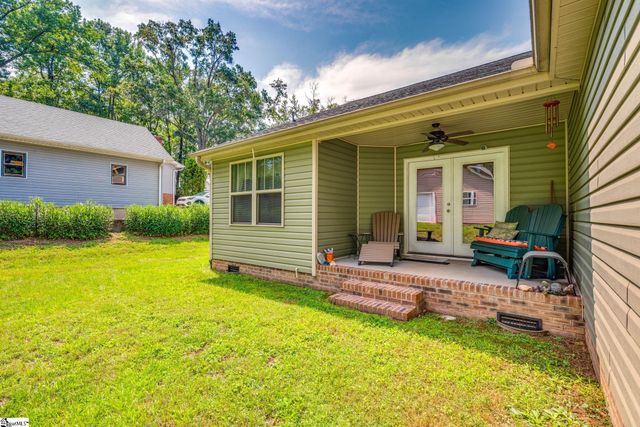 154 Rockcrest Drive, Taylors, SC 29687