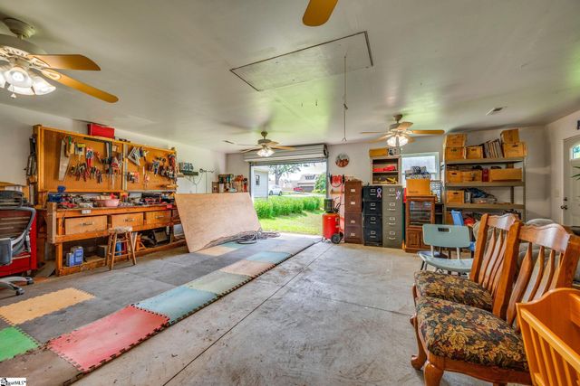 154 Rockcrest Drive, Taylors, SC 29687