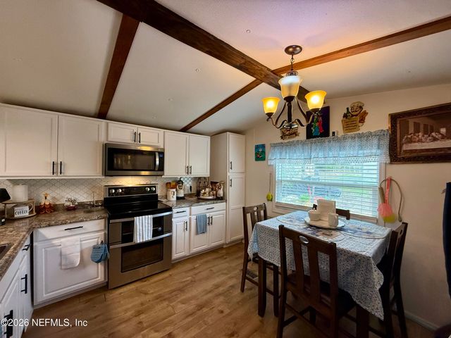424 NEW JERSEY Avenue, Hawthorne, FL 32640