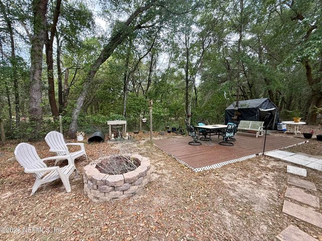 424 NEW JERSEY Avenue, Hawthorne, FL 32640